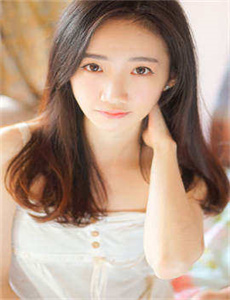 邦女郎柯瑞兰寇确诊新冠肺炎