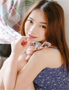 泳池里强摁做开腿呻吟漫画视频